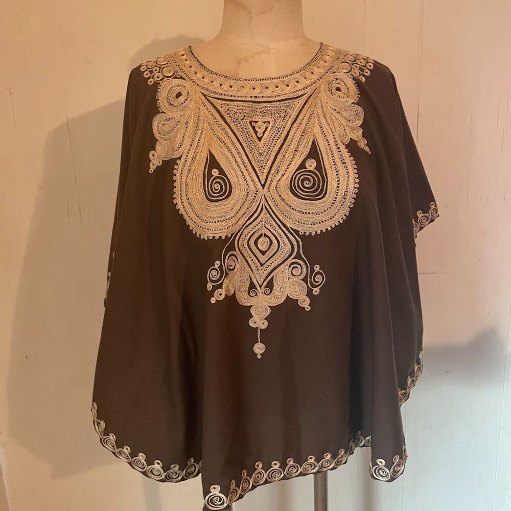Vintage 70s AFRICAN Chainstitch EMBROIDERED PONCHO One Size